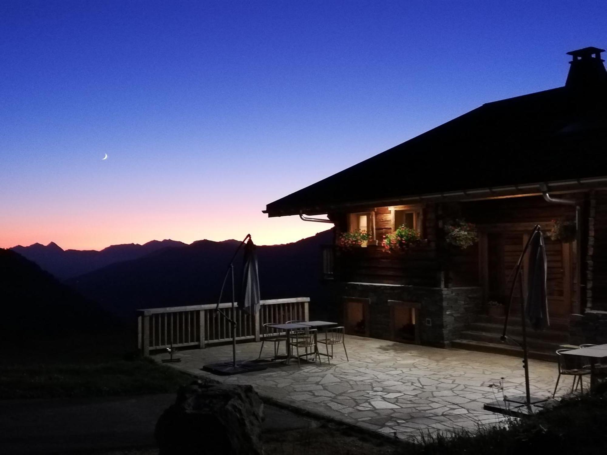 Chambres Et Tables D'Hotes Le Choton A Nono - Col Du Joly Beaufortain Hauteluce Exterior photo